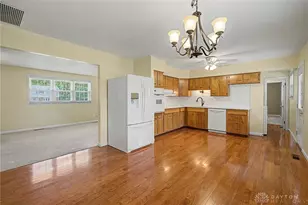 2716 Ridgeville Ct, Kettering, OH 45440 - Photo 10