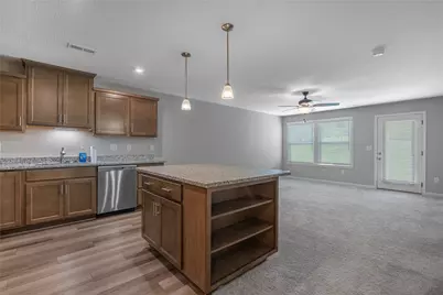 1643 Honey Tree Pl, Sugarcreek Twp, OH 45459 - Photo 6