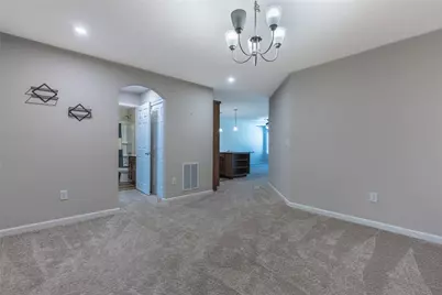 1643 Honey Tree Pl, Sugarcreek Twp, OH 45459 - Photo 4