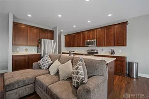 961 Reeder Cir, Washington Twp, OH 45458 - Photo 10