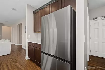961 Reeder Circle, Washington Twp, OH 45458 - Photo 8