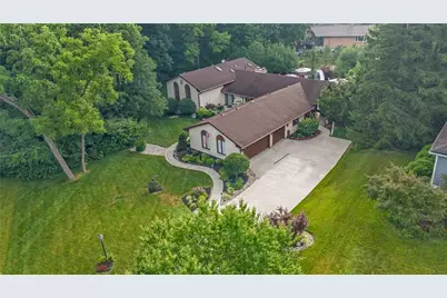 1995 Indian Head Road, Washington Twp, OH 45459 - Photo 2