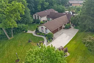 1995 Indianhead Rd, Washington Twp, OH 45459 - Photo 2