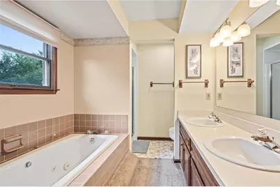 9184 N Creek Lane, Washington Twp, OH 45458 - Photo 22