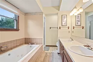9184 N Creek Ln, Washington Twp, OH 45458 - Photo 22