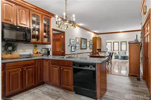 307 Leyland Park Dr, Wilmington, OH 45177 - Photo 6