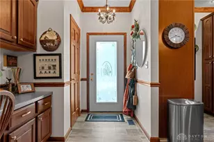 307 Leyland Park Dr, Wilmington, OH 45177 - Photo 2