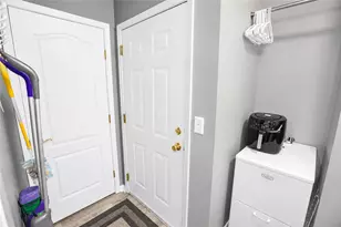 1454 Runnymeade Way, Beavercreek Twp, OH 45385 - Photo 36