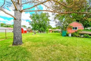 7240 Stonehurst Dr, Huber Heights, OH 45424 - Photo 34