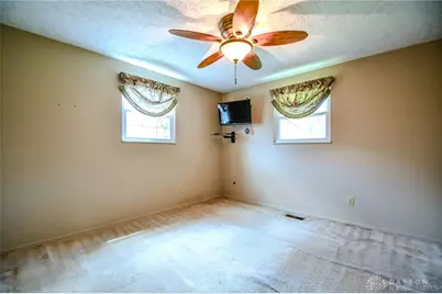 7240 Stonehurst Drive, Huber Heights, OH 45424 - Photo 24