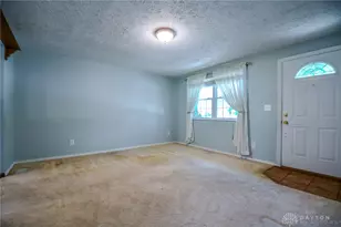 7240 Stonehurst Dr, Huber Heights, OH 45424 - Photo 14
