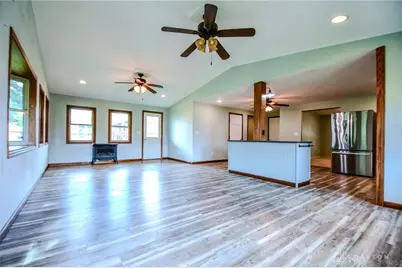7240 Stonehurst Drive, Huber Heights, OH 45424 - Photo 16