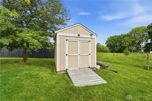 1935 Springwood Dr, Piqua, OH 45356 - Photo 80