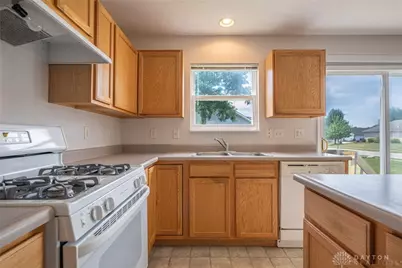6643 Morrell Drive, Huber Heights, OH 45424 - Photo 10