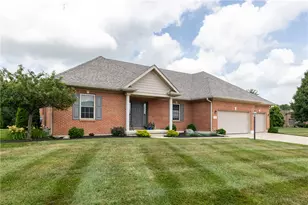 801 Hawk Ave, Tipp City, OH 45371 - Photo 2