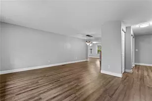 5469 Woodgate Dr, Huber Heights, OH 45424 - Photo 10