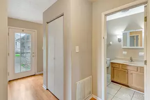 303 West Pl, Trenton, OH 45067 - Photo 6