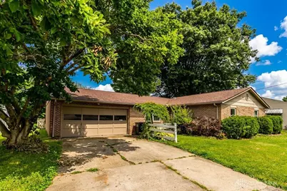 303 West Place, Trenton, OH 45067 - Photo 4
