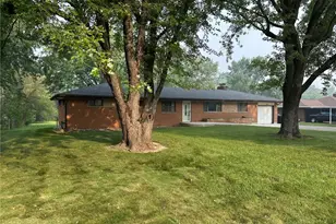 2147 Oxmoor Dr, Beavercreek, OH 45431 - Photo 2