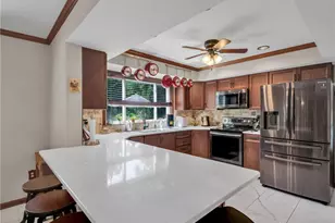 9320 Streamview Ct, Washington Twp, OH 45458 - Photo 4
