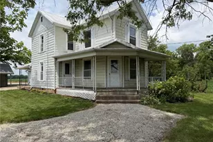 519 N Snyder Rd, Dayton, OH 45417 - Photo 2