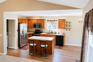 638 Willow Point Ct, Troy, OH 45373 - Photo 6
