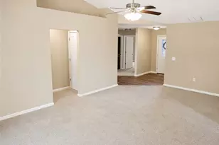 638 Willow Point Ct, Troy, OH 45373 - Photo 10