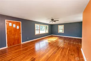 6123 Shady Oak St, Huber Heights, OH 45424 - Photo 4