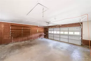 6123 Shady Oak St, Huber Heights, OH 45424 - Photo 30