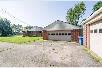 6123 Shady Oak Street, Huber Heights, OH 45424 - Photo 32