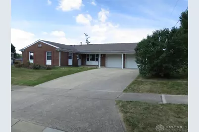 7001 Charing Court, Huber Heights, OH 45424 - Photo 1