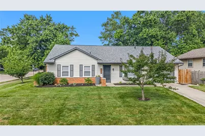 405 Evergreen Drive, Springboro, OH 45066 - Photo 1