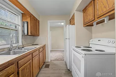 3842 Columbine Place, Dayton, OH 45405 - Photo 6