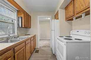 3842 Columbine Pl, Dayton, OH 45405 - Photo 6