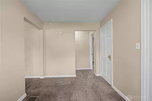 3842 Columbine Pl, Dayton, OH 45405 - Photo 4