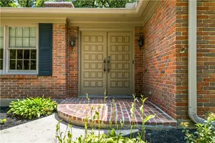 156 Manor Ln, Washington Twp, OH 45429 - Photo 12