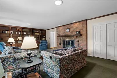 156 Manor Lane, Washington Twp, OH 45429 - Photo 16