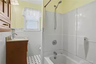 407 Virginia Ave, Troy, OH 45373 - Photo 16