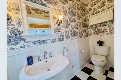 62 E Dixon Avenue, Oakwood, OH 45419 - Photo 14