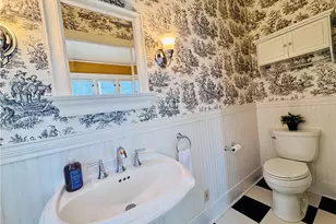 62 E Dixon Ave, Oakwood, OH 45419 - Photo 14
