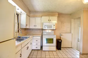 2123 Neff Rd, Dayton, OH 45414 - Photo 8