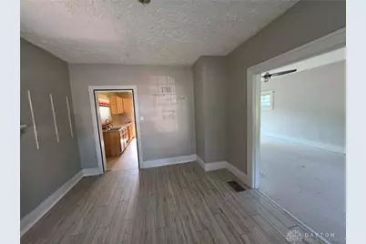860 Kumler Avenue, Dayton, OH 45402 - Photo 12