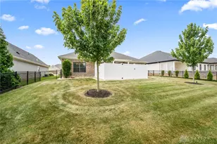 519 Flagstone, Tipp City, OH 45371 - Photo 62
