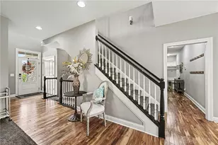 1350 Clydesdale Ct, Washington Twp, OH 45458 - Photo 4