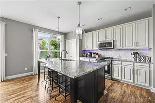 1350 Clydesdale Ct, Washington Twp, OH 45458 - Photo 6