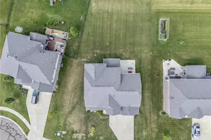 3581 Cypress Pointe Dr, Bellbrook, OH 45305 - Photo 8