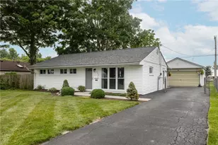 370 Skyview Dr, Vandalia, OH 45377 - Photo 1