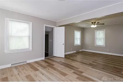 401 S Alex Road, West Carrollton, OH 45449 - Photo 10