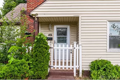 401 S Alex Road, West Carrollton, OH 45449 - Photo 1
