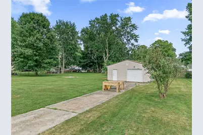 7815 Windham Road, Bethel Twp, OH 45371 - Photo 32